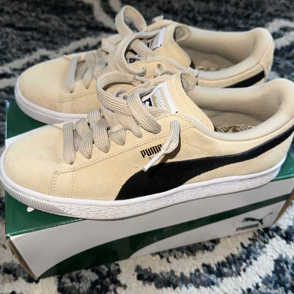 Puma suede sneaker